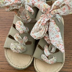 Koala kids floral sandals size 8